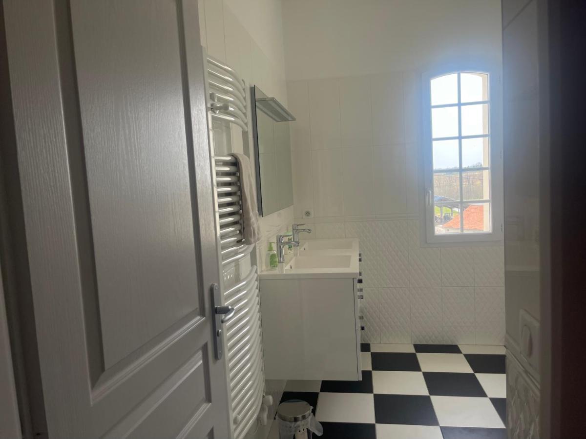 Domaine Des Peyries - Chambres Et Table D'Hotes Saint-Barthelemy-d'Agenais 外观 照片