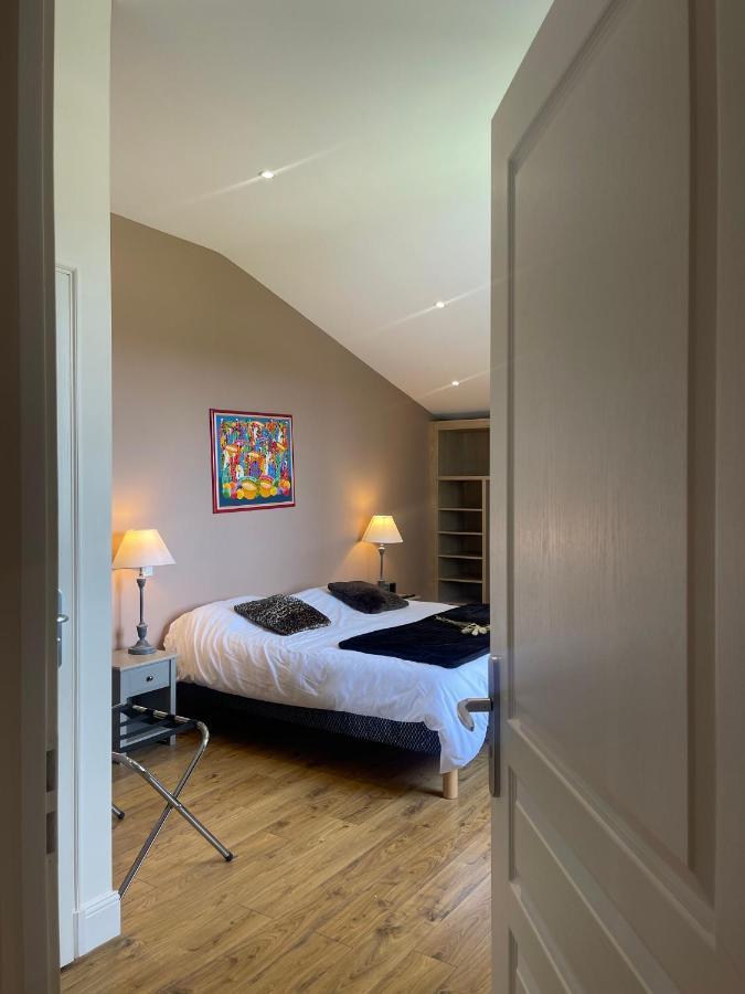 Domaine Des Peyries - Chambres Et Table D'Hotes Saint-Barthelemy-d'Agenais 外观 照片
