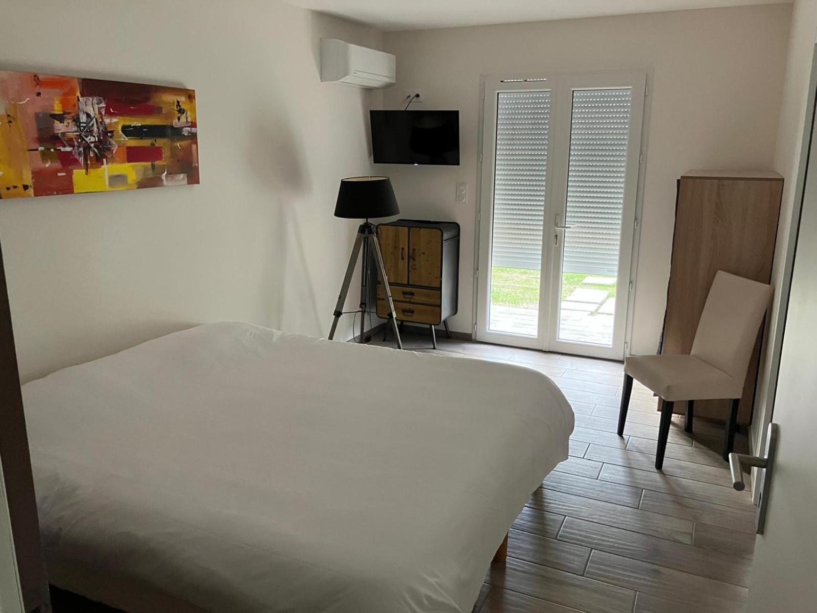 Domaine Des Peyries - Chambres Et Table D'Hotes Saint-Barthelemy-d'Agenais 外观 照片