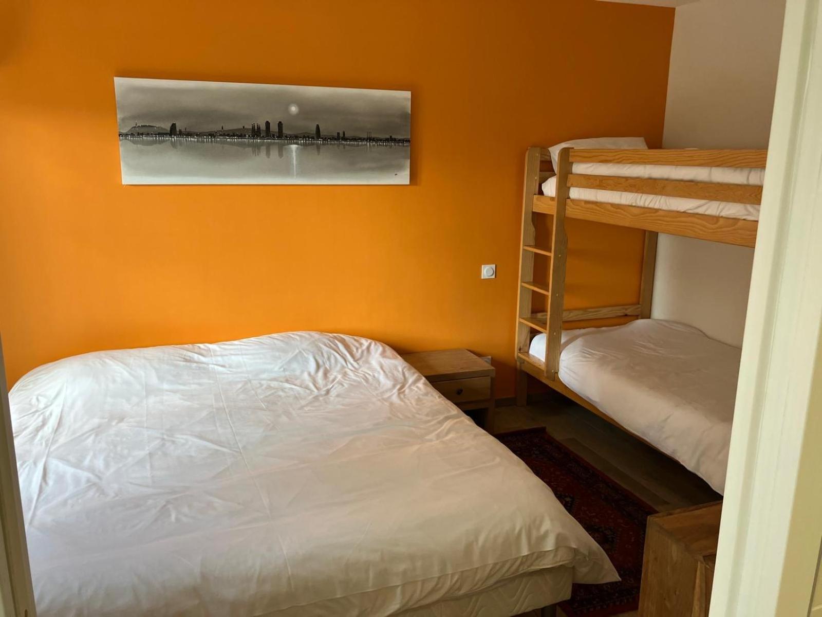 Domaine Des Peyries - Chambres Et Table D'Hotes Saint-Barthelemy-d'Agenais 外观 照片