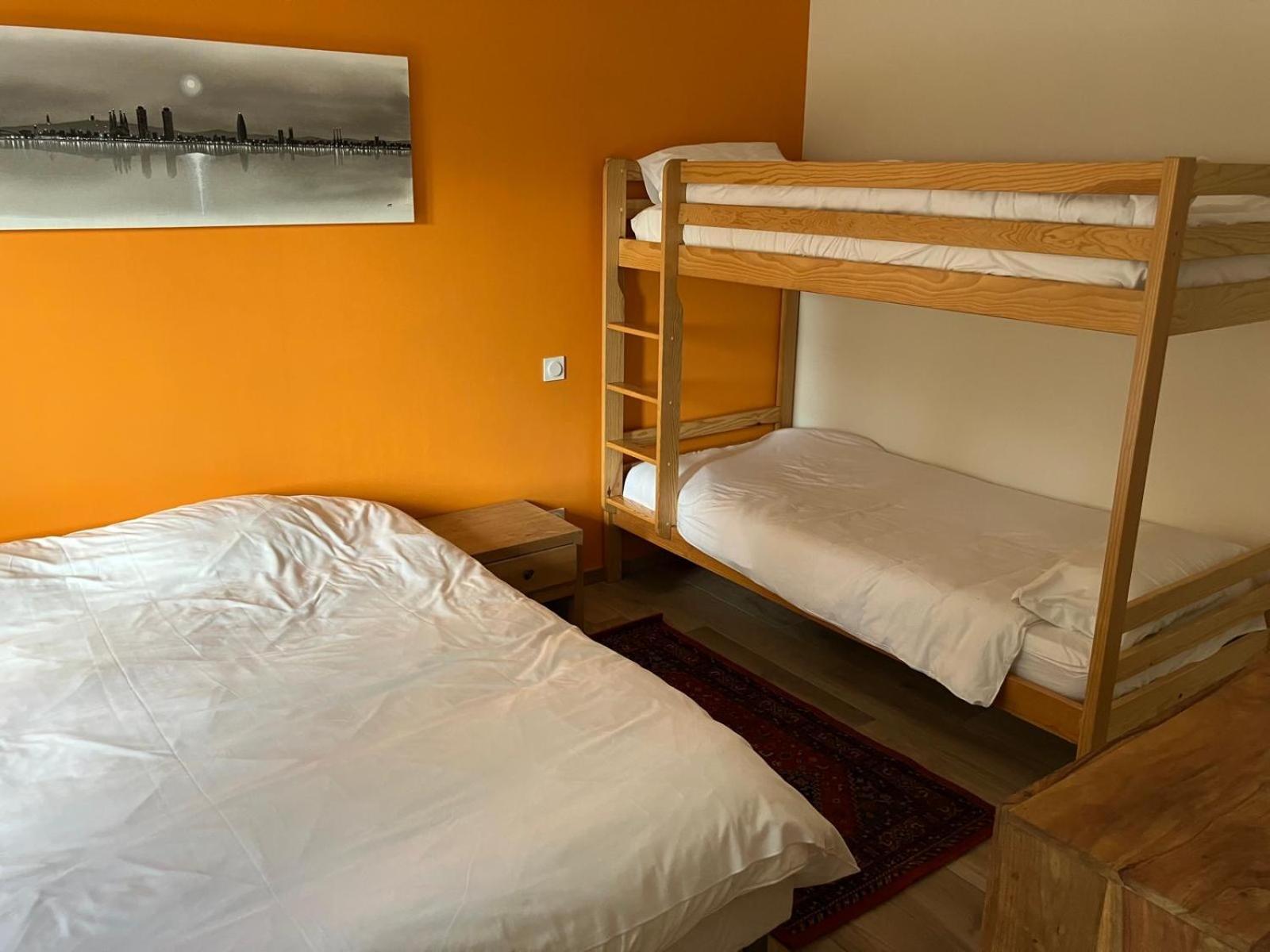 Domaine Des Peyries - Chambres Et Table D'Hotes Saint-Barthelemy-d'Agenais 外观 照片